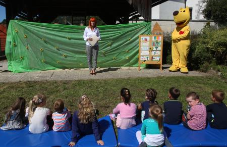 SPREJEM PRVOŠOLČKOV UNEC 07 FOTO LJUBO VUKELIČ